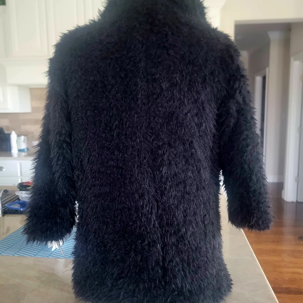 Art Class L(10-12) Girl's Long Faux Fur coat with pockets.($35)